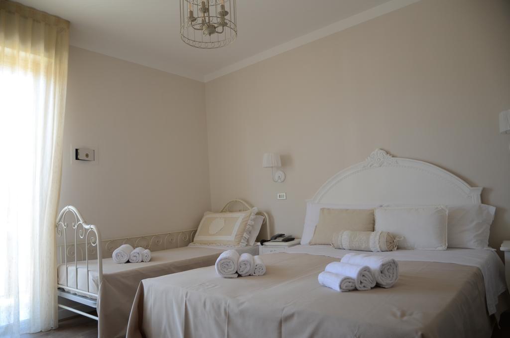 Hotel Monique Cervia Eksteriør bilde