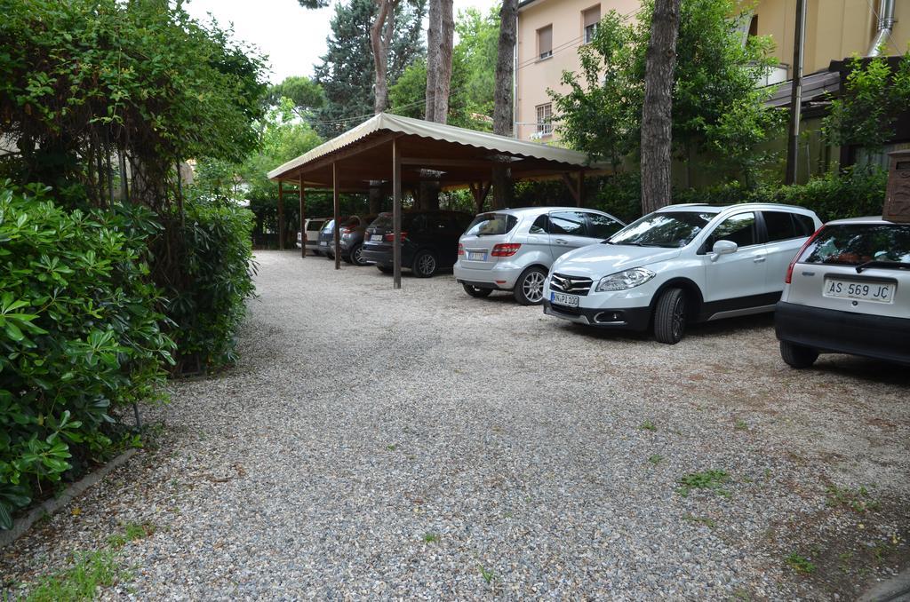 Hotel Monique Cervia Eksteriør bilde