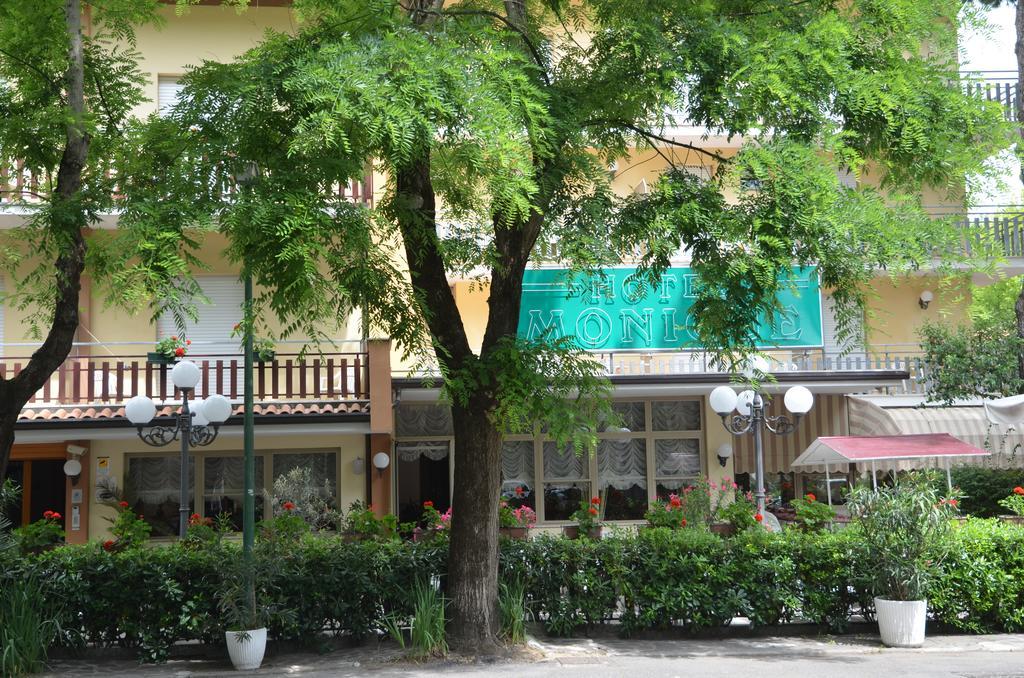 Hotel Monique Cervia Eksteriør bilde
