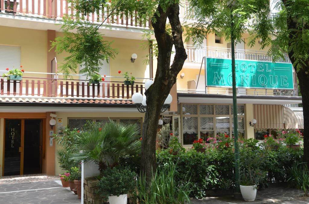 Hotel Monique Cervia Eksteriør bilde